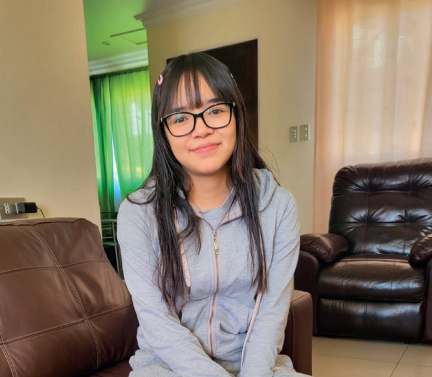 Karla Pinto destaca en la Escuela de Talentos a través de su versatilidad